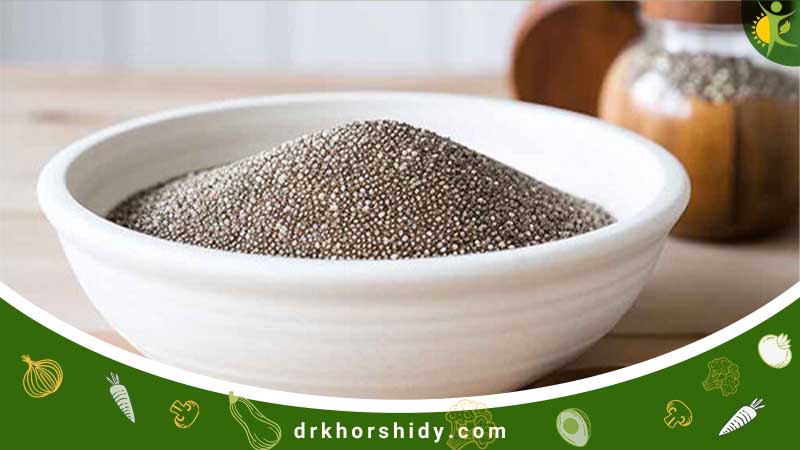 دانههای چیا در کاسهای شیشهای، آماده برای مصرف