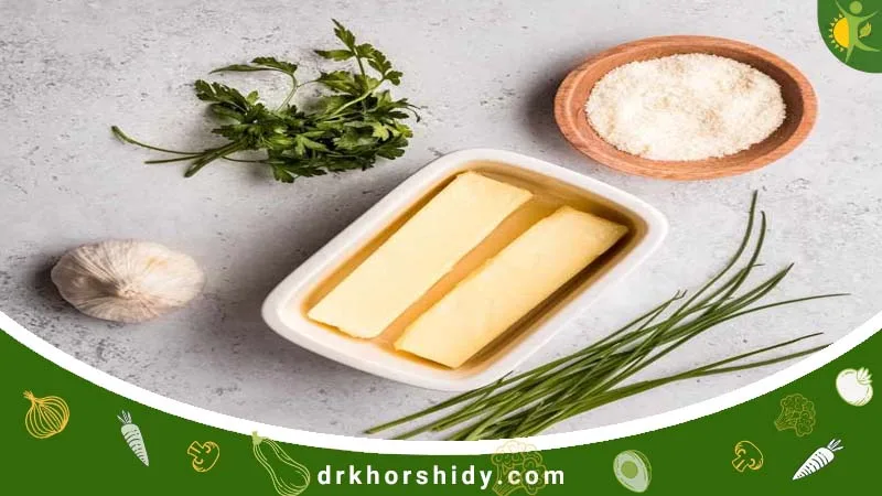 کره گیاهی در کنار سیر و سبزیجات